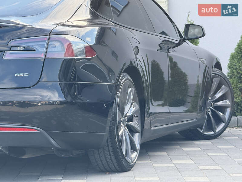 Лифтбек Tesla Model S 2015 в Дрогобыче фото 27 Лифтбек Tesla Model S 2015 в Дрогобыче