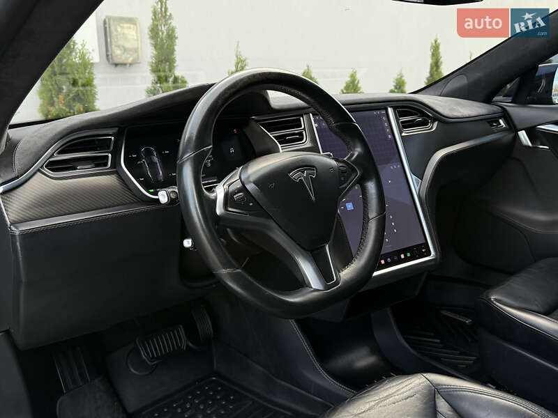 Лифтбек Tesla Model S 2015 в Дрогобыче фото 30 Лифтбек Tesla Model S 2015 в Дрогобыче