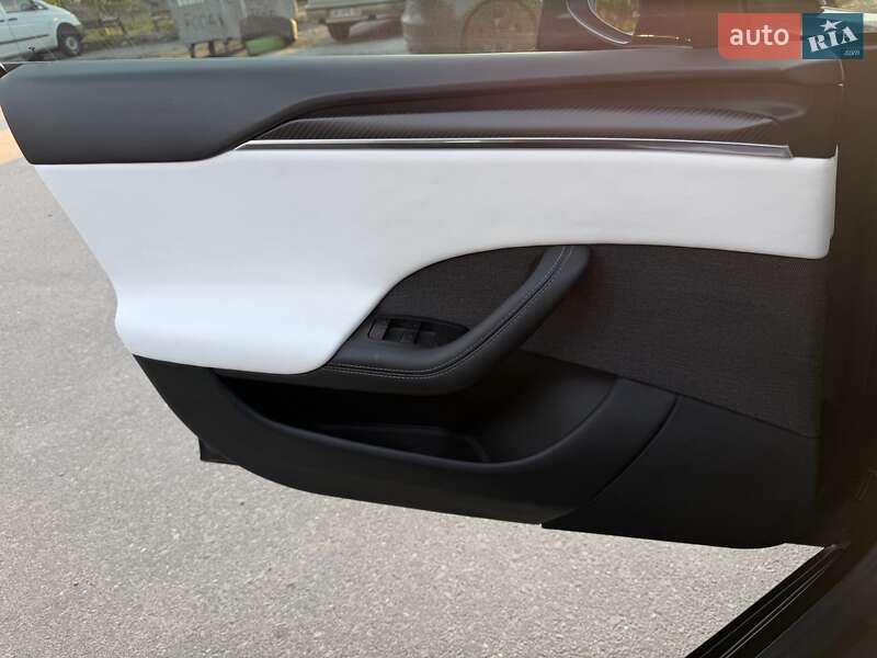 Лифтбек Tesla Model S 2024 в Запорожье фото 10 Лифтбек Tesla Model S 2024 в Запорожье