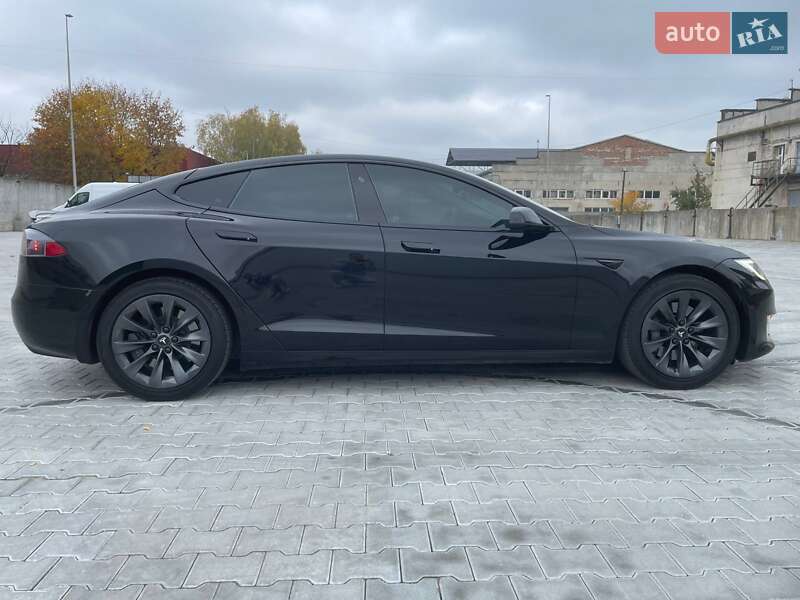 Ліфтбек Tesla Model S 2019 в Тернополі