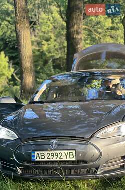 Лифтбек Tesla Model S 2014 в Хмельнике Лифтбек Tesla Model S 2014 в Хмельнике