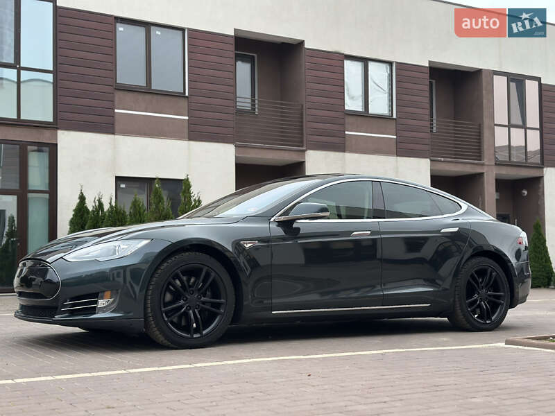 Лифтбек Tesla Model S 2013 в Одессе