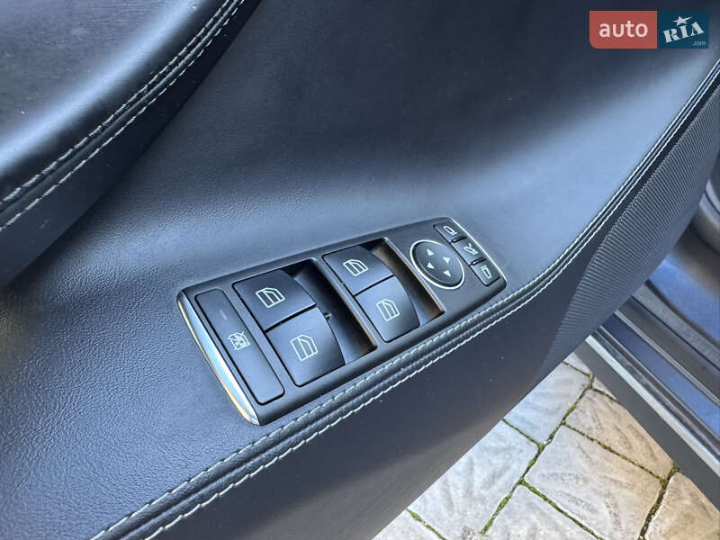 Ліфтбек Tesla Model S 2015 в Рівному фото 13 Ліфтбек Tesla Model S 2015 в Рівному