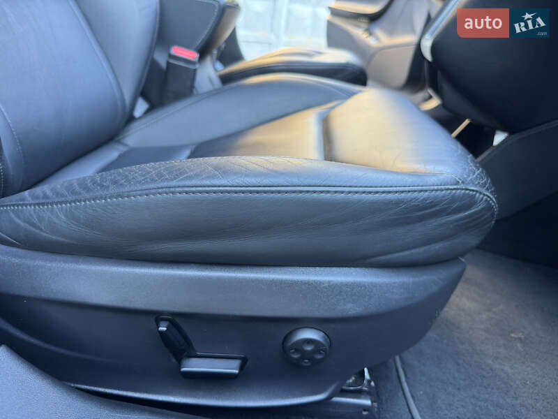 Ліфтбек Tesla Model S 2015 в Рівному фото 26 Ліфтбек Tesla Model S 2015 в Рівному