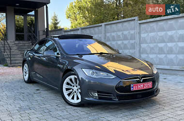Лифтбек Tesla Model S 2015 в Ровно Лифтбек Tesla Model S 2015 в Ровно