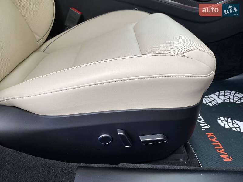 Лифтбек Tesla Model S 2021 в Хмельницком