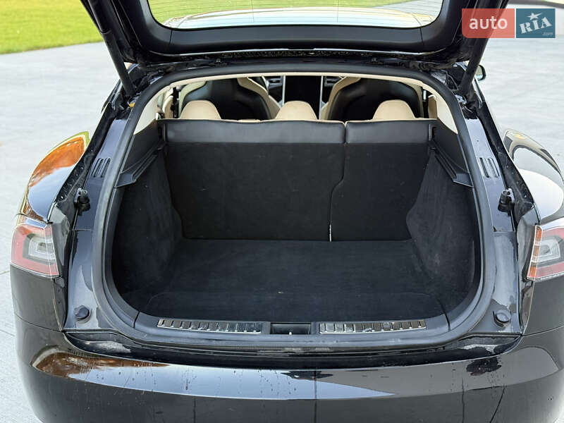 Ліфтбек Tesla Model S 2013 в Луцьку фото 24 Ліфтбек Tesla Model S 2013 в Луцьку