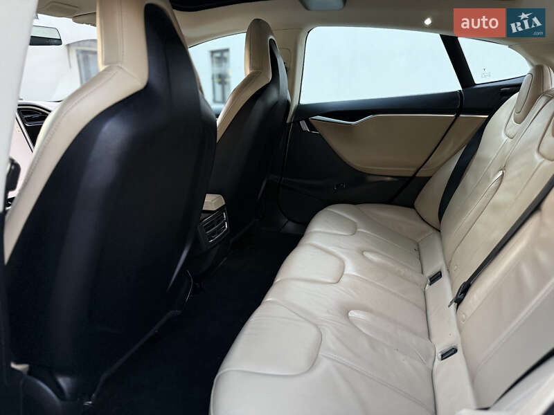Ліфтбек Tesla Model S 2013 в Луцьку фото 28 Ліфтбек Tesla Model S 2013 в Луцьку