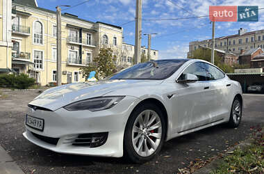Лифтбек Tesla Model S 2019 в Харькове