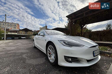 Лифтбек Tesla Model S 2019 в Харькове