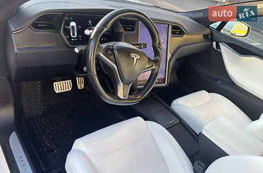 Лифтбек Tesla Model S 2019 в Харькове