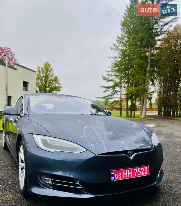 Лифтбек Tesla Model S 2016 в Луцке фото 29 Лифтбек Tesla Model S 2016 в Луцке