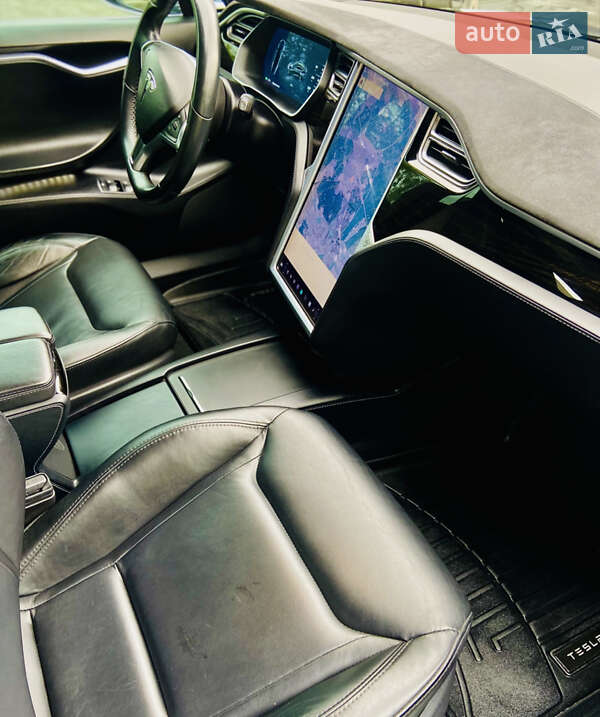 Лифтбек Tesla Model S 2016 в Луцке фото 41 Лифтбек Tesla Model S 2016 в Луцке