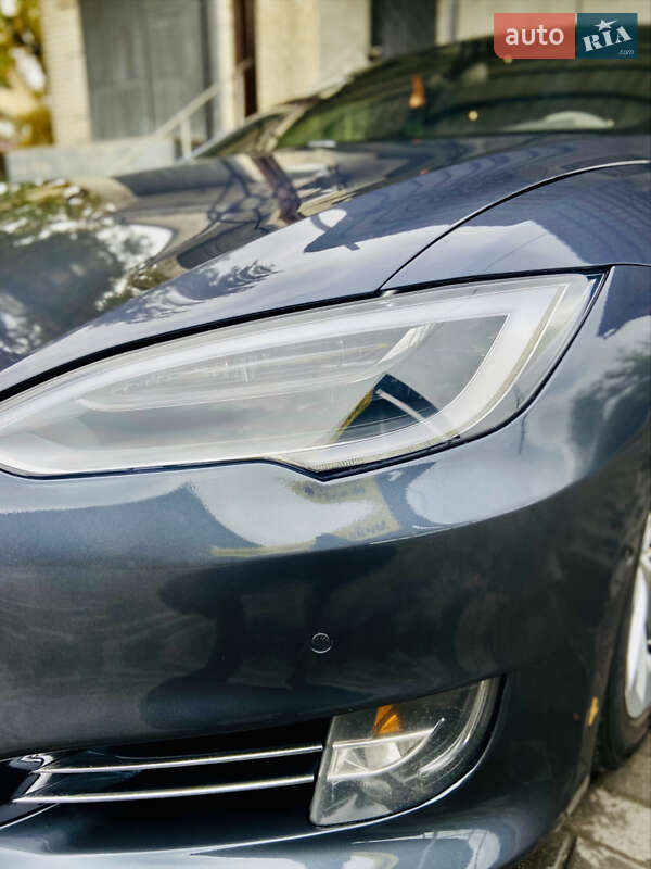 Лифтбек Tesla Model S 2016 в Луцке фото 44 Лифтбек Tesla Model S 2016 в Луцке