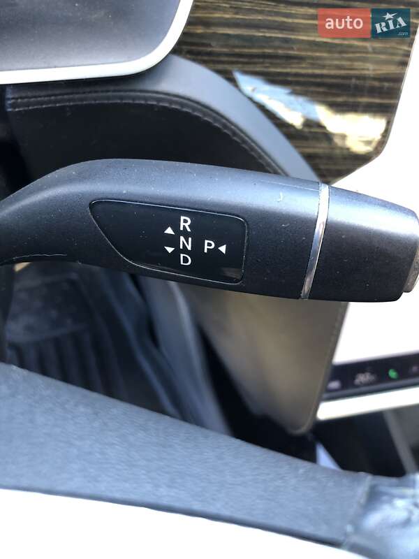 Лифтбек Tesla Model S 2014 в Николаеве