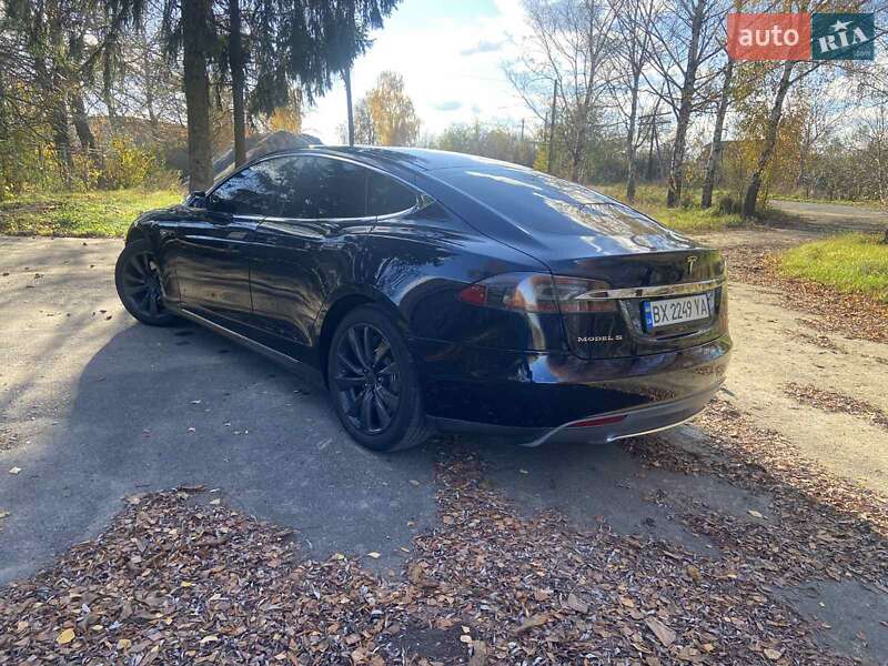 Ліфтбек Tesla Model S 2014 в Хмельницькому