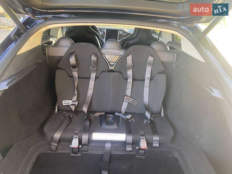 Ліфтбек Tesla Model S 2014 в Хмельницькому