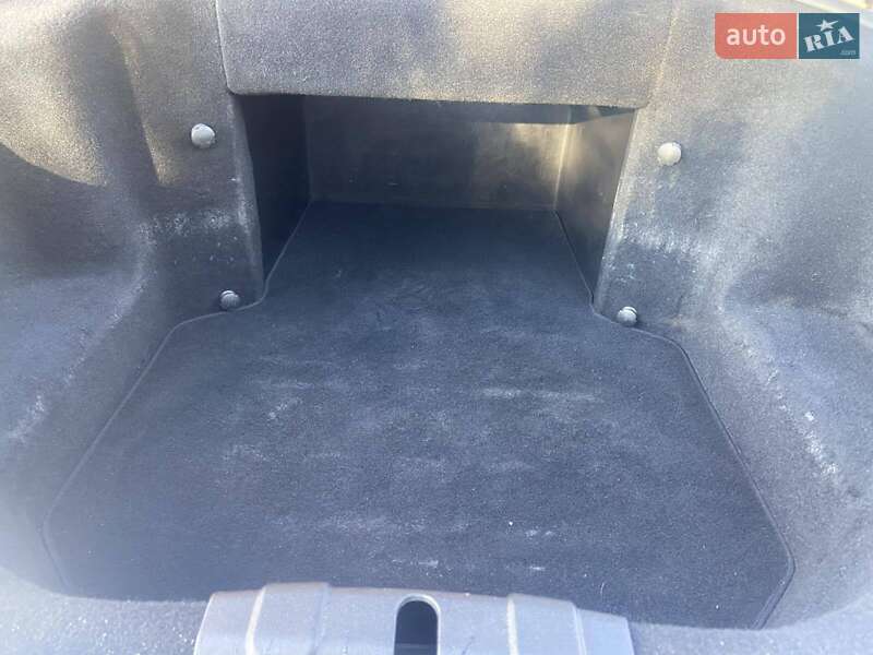 Ліфтбек Tesla Model S 2014 в Хмельницькому