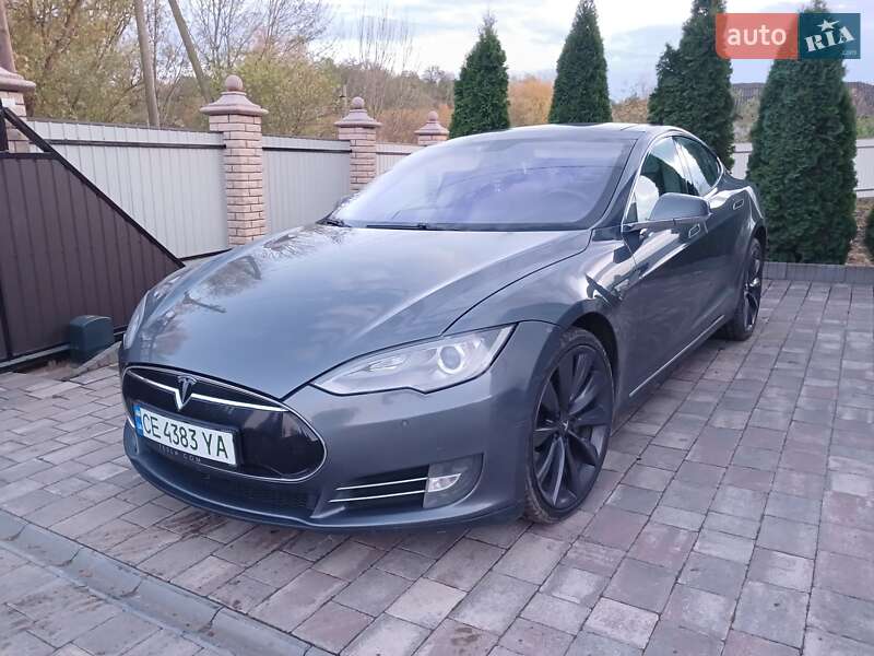 Лифтбек Tesla Model S 2013 в Кицмани фото Лифтбек Tesla Model S 2013 в Кицмани