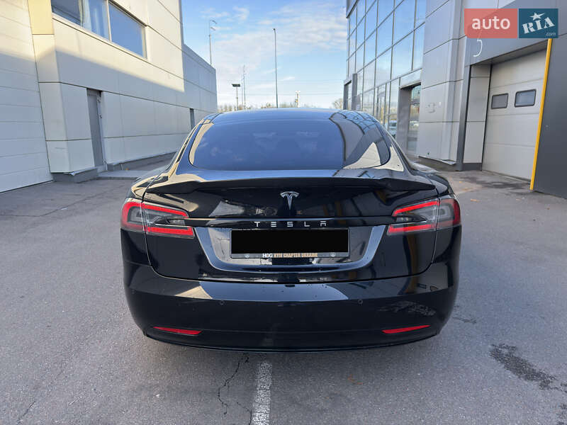 Ліфтбек Tesla Model S 2016 в Києві фото 6 Ліфтбек Tesla Model S 2016 в Києві