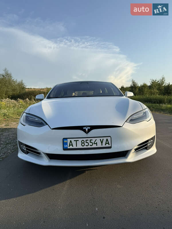 Tesla Model S 2020 Tesla Model S 2020