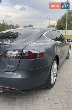 Лифтбек Tesla Model S 2013 в Кременчуге