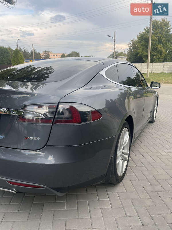 Лифтбек Tesla Model S 2013 в Кременчуге фото 7 Лифтбек Tesla Model S 2013 в Кременчуге