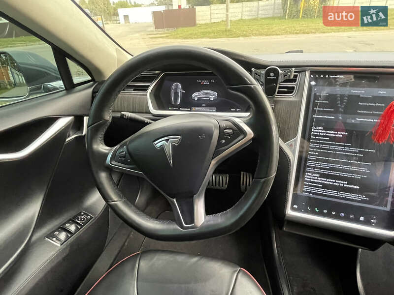 Лифтбек Tesla Model S 2013 в Кременчуге фото 10 Лифтбек Tesla Model S 2013 в Кременчуге