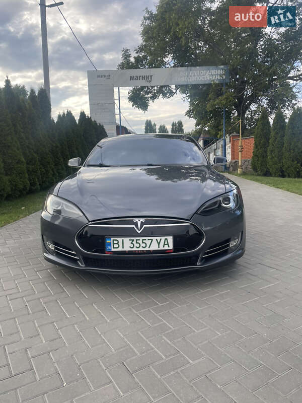 Лифтбек Tesla Model S 2013 в Кременчуге фото 13 Лифтбек Tesla Model S 2013 в Кременчуге
