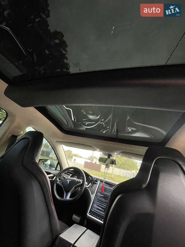 Лифтбек Tesla Model S 2013 в Кременчуге фото 24 Лифтбек Tesla Model S 2013 в Кременчуге