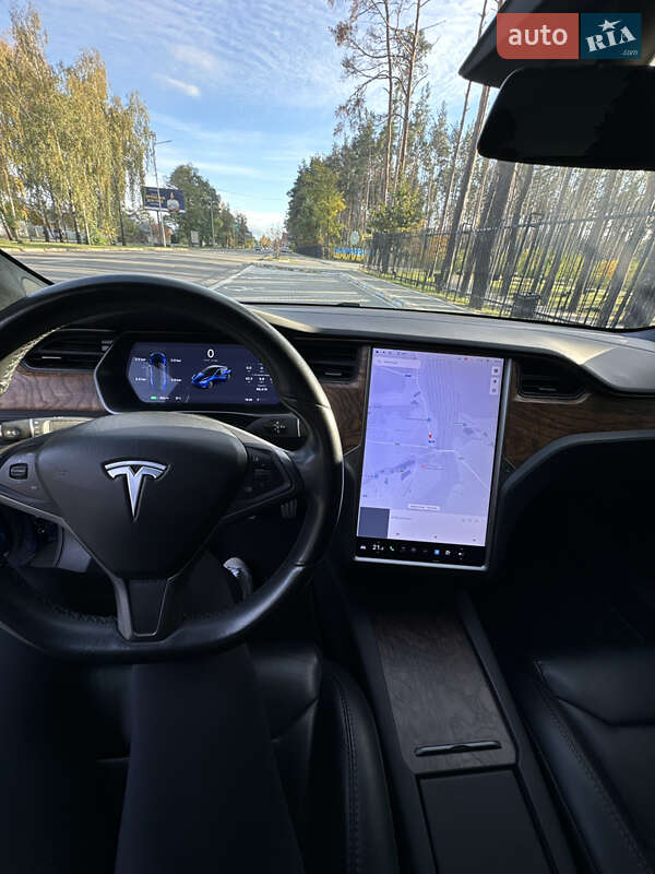 Лифтбек Tesla Model S 2019 в Киеве