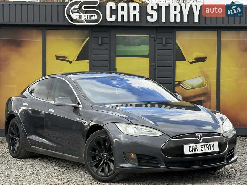Tesla Model S 2015 Tesla Model S 2015