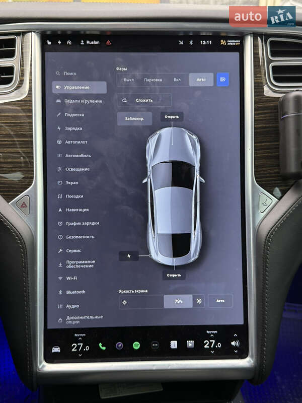 Ліфтбек Tesla Model S 2015 в Стрию