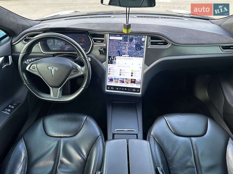 Ліфтбек Tesla Model S 2015 в Києві фото 14 Ліфтбек Tesla Model S 2015 в Києві