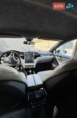 Ліфтбек Tesla Model S 2015 в Києві
