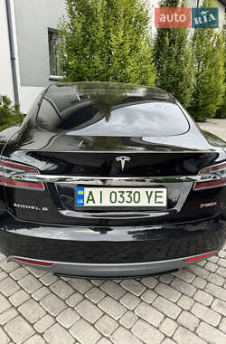 Ліфтбек Tesla Model S 2015 в Києві
