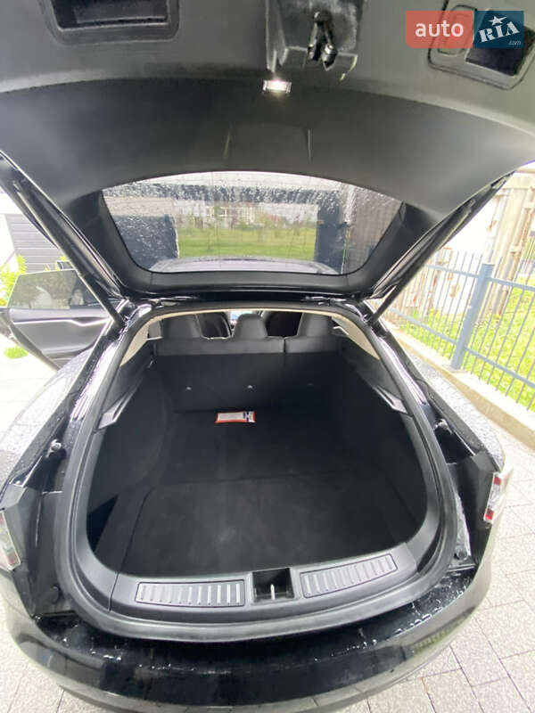 Лифтбек Tesla Model S 2014 в Ровно фото 8 Лифтбек Tesla Model S 2014 в Ровно