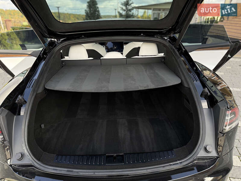 Ліфтбек Tesla Model S 2024 в Дрогобичі фото 128 Ліфтбек Tesla Model S 2024 в Дрогобичі