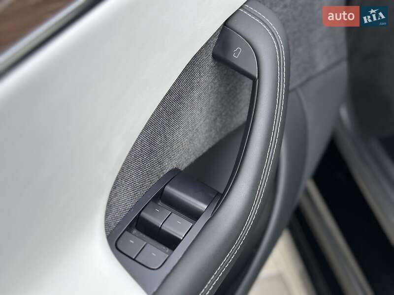 Лифтбек Tesla Model S 2022 в Киеве фото 21 Лифтбек Tesla Model S 2022 в Киеве