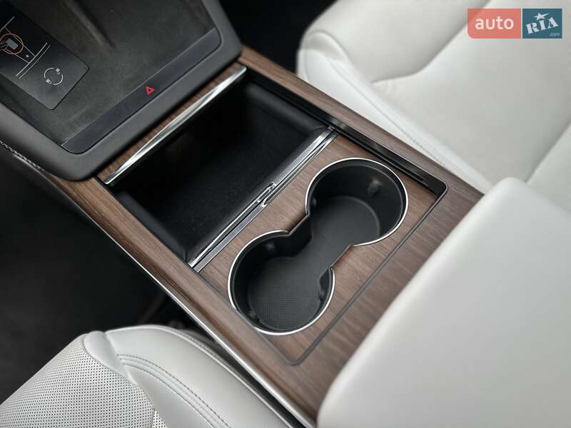 Лифтбек Tesla Model S 2022 в Киеве фото 45 Лифтбек Tesla Model S 2022 в Киеве