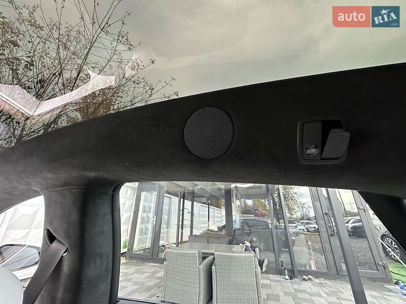 Лифтбек Tesla Model S 2022 в Киеве фото 48 Лифтбек Tesla Model S 2022 в Киеве