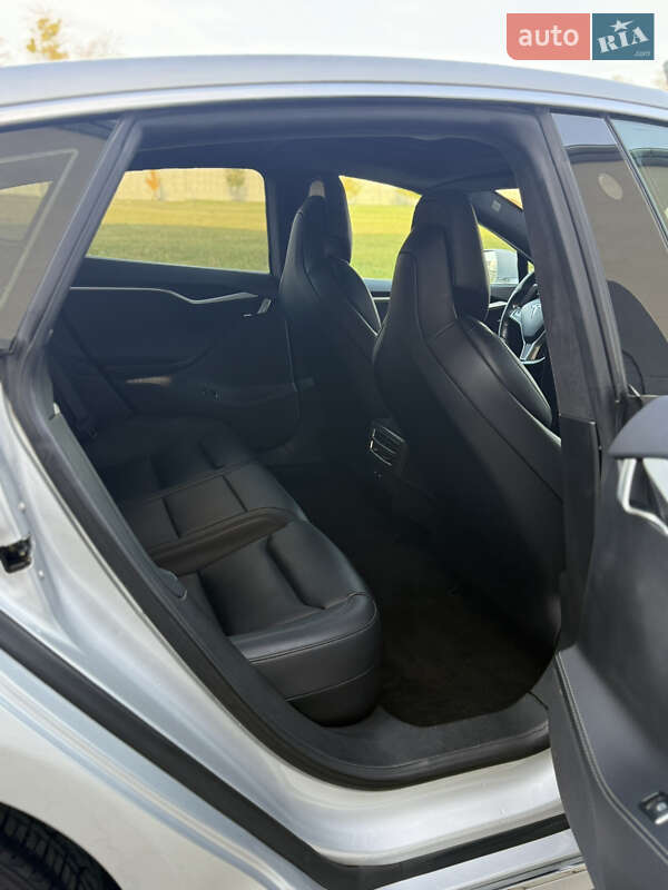 Ліфтбек Tesla Model S 2017 в Радехові фото 12 Ліфтбек Tesla Model S 2017 в Радехові