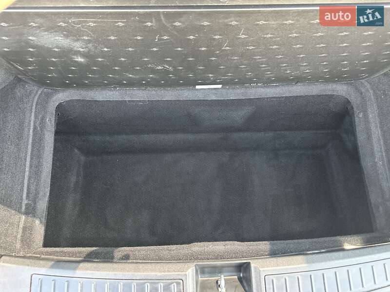 Лифтбек Tesla Model S 2013 в Киеве фото 14 Лифтбек Tesla Model S 2013 в Киеве