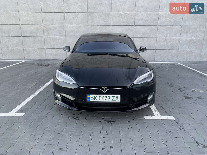 Ліфтбек Tesla Model S 2017 в Сарнах фото 2 Ліфтбек Tesla Model S 2017 в Сарнах