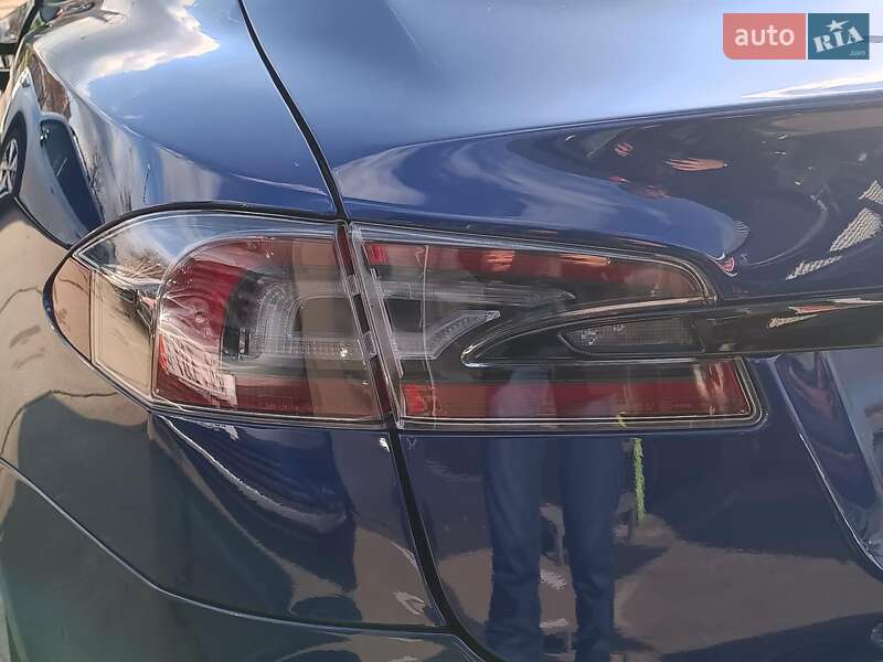 Лифтбек Tesla Model S 2022 в Харькове фото 10 Лифтбек Tesla Model S 2022 в Харькове