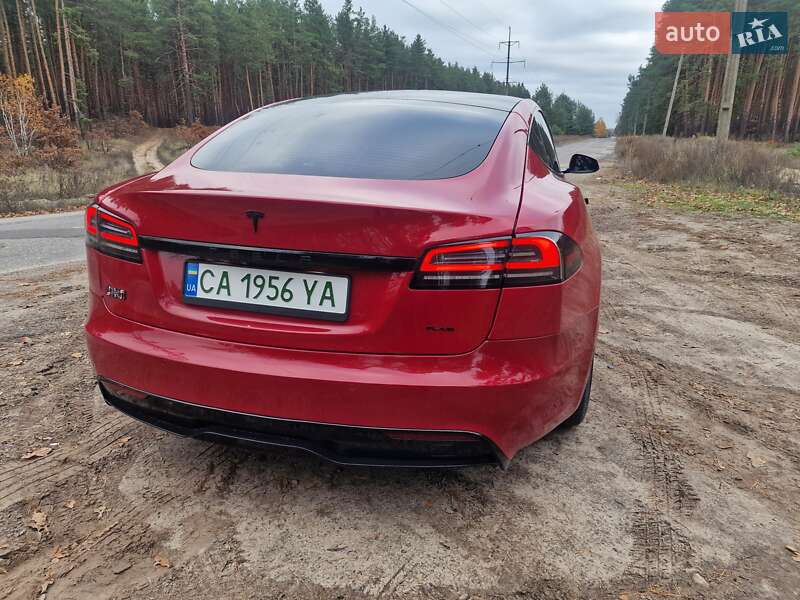 Ліфтбек Tesla Model S 2022 в Черкасах