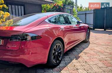 Лифтбек Tesla Model S 2019 в Киеве