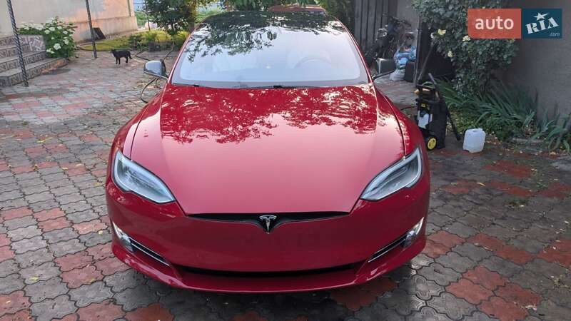 Лифтбек Tesla Model S 2019 в Киеве фото 23 Лифтбек Tesla Model S 2019 в Киеве