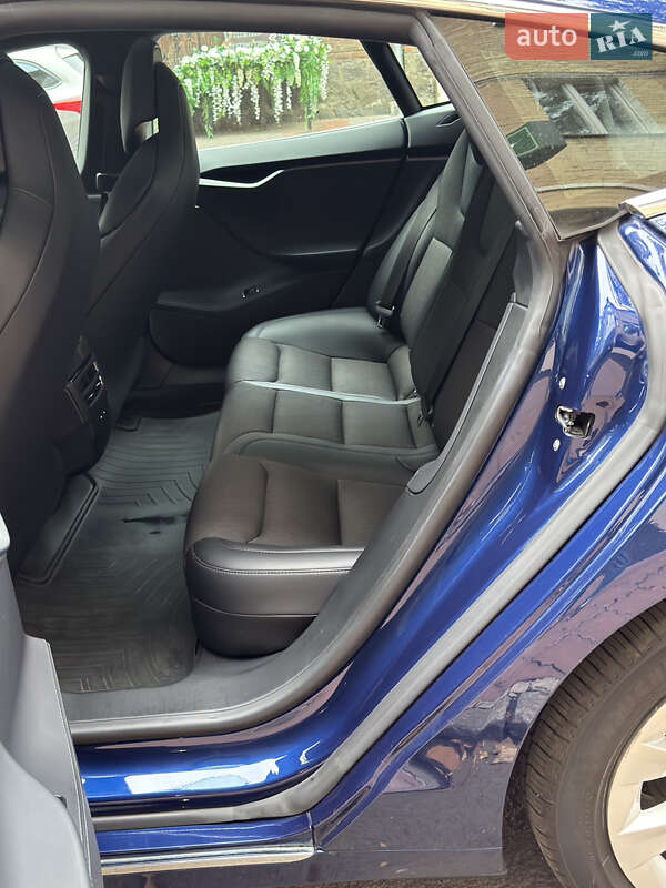 Ліфтбек Tesla Model S 2018 в Хмельницькому