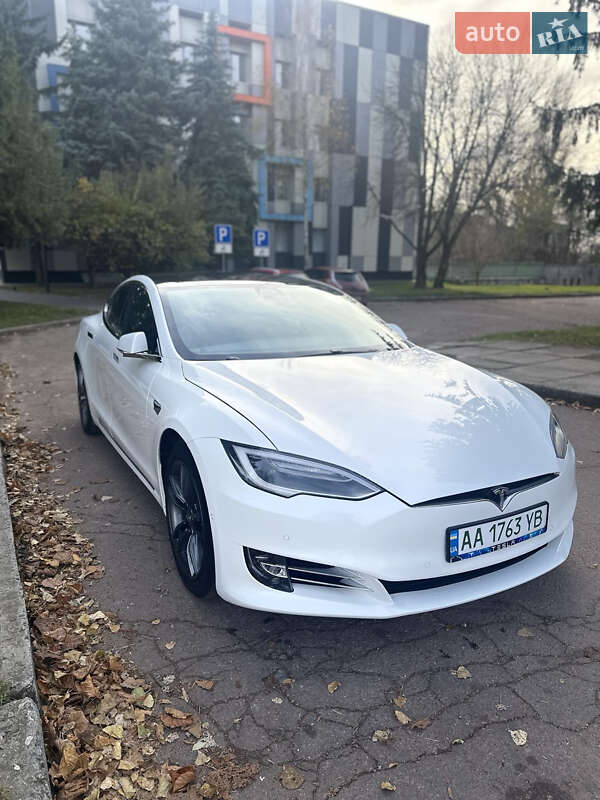 Ліфтбек Tesla Model S 2017 в Житомирі фото 4 Ліфтбек Tesla Model S 2017 в Житомирі